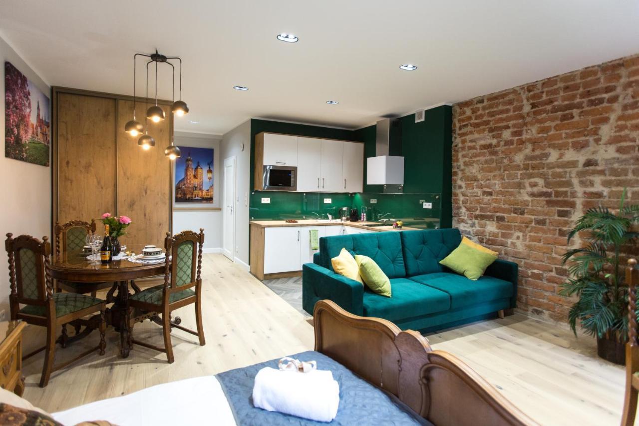 Luxury In The Heart Of The Old Town Apartment